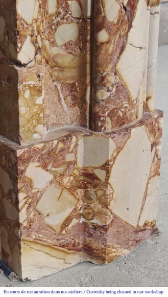 Cheminée style Louis XIV en marbre brèche orange Cheminée style Louis XIV en marbre brèche orange-5