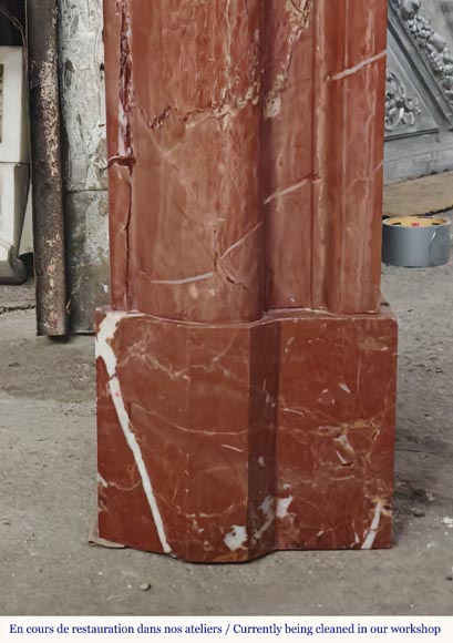 Cheminée de style Louis XIV en marbre rouge Cheminée de style Louis XIV en marbre rouge-7