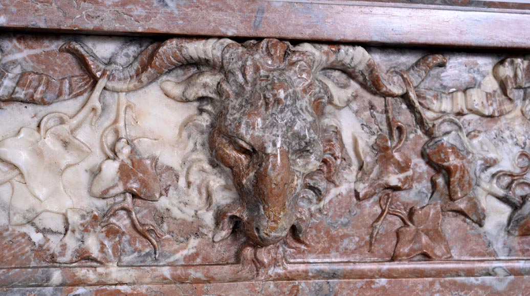 Cheminée de style Louis XVI en marbre Rouge de Rance, XIXe siècle Cheminée de style Louis XVI en marbre Rouge de Rance, XIXe siècle-2