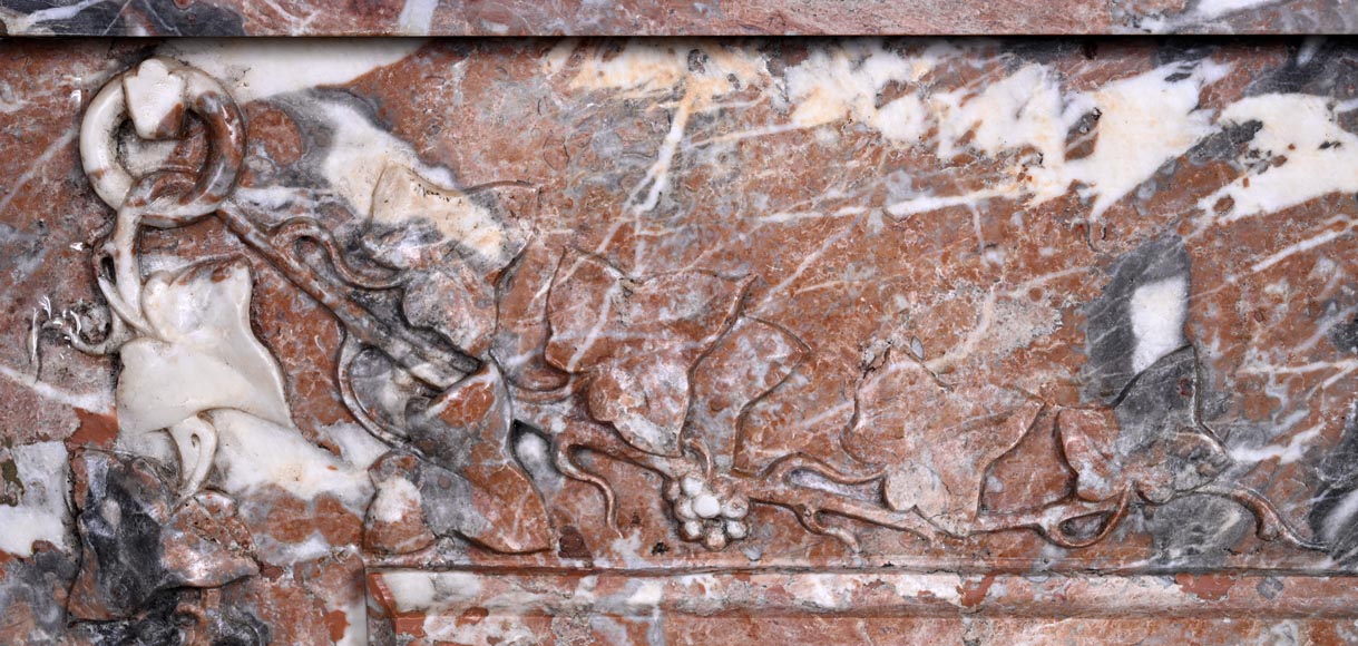 Cheminée de style Louis XVI en marbre Rouge de Rance, XIXe siècle Cheminée de style Louis XVI en marbre Rouge de Rance, XIXe siècle-4