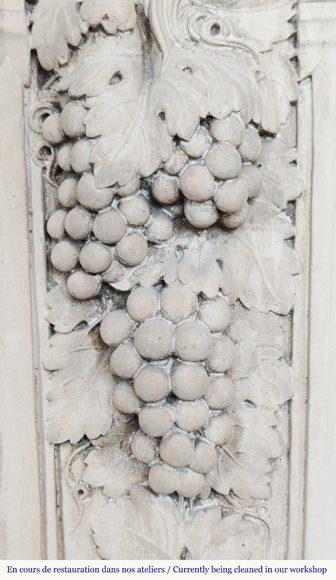 Cheminée de style Napoléon III en pierre sculpté, au décor végétal Cheminée de style Napoléon III en pierre sculpté, au décor végétal-5