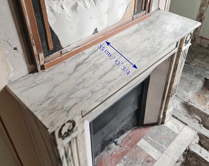 Cheminée de style Louis XVI à décor de bronze en marbre Arabescato Cheminée de style Louis XVI à décor de bronze en marbre Arabescato-9