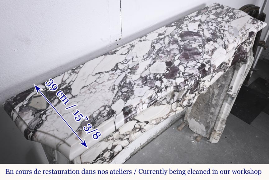Cheminée de style Louis XV en brèche violette, décorée d'une coquille Cheminée de style Louis XV en brèche violette, décorée d'une coquille-12