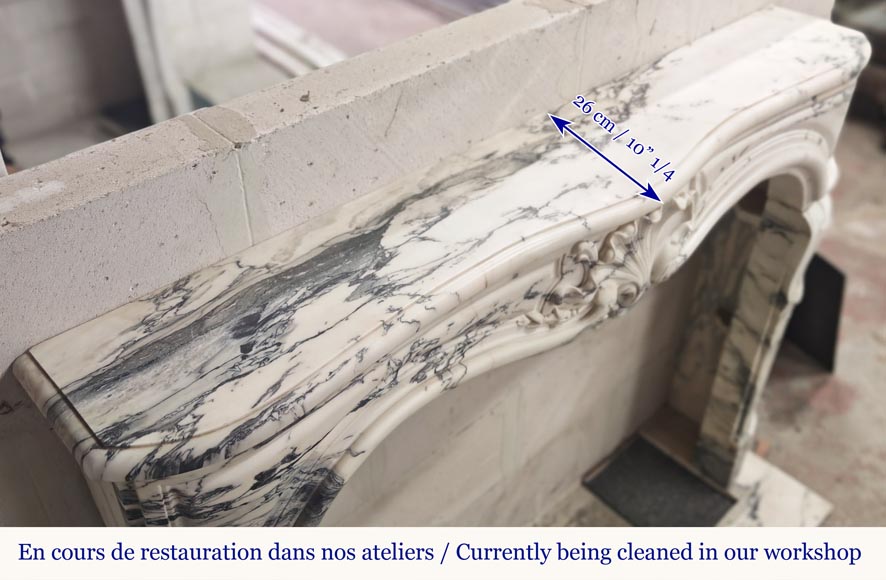 Cheminée de style Louis XV décorée d'une large coquille, en marbre Paonazzo Cheminée de style Louis XV décorée d'une large coquille, en marbre Paonazzo-10