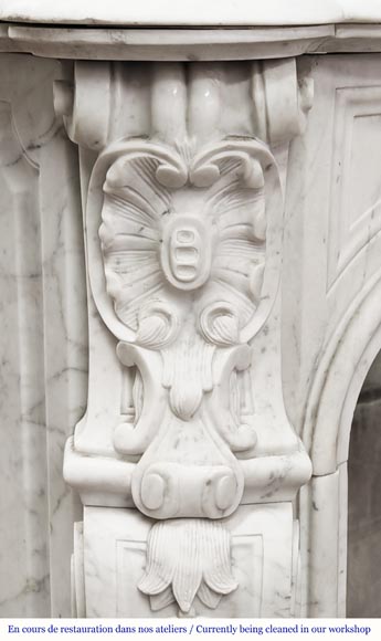 Cheminée de style Louis XV en marbre de Carrare à décor végétal Cheminée de style Louis XV en marbre de Carrare à décor végétal-6