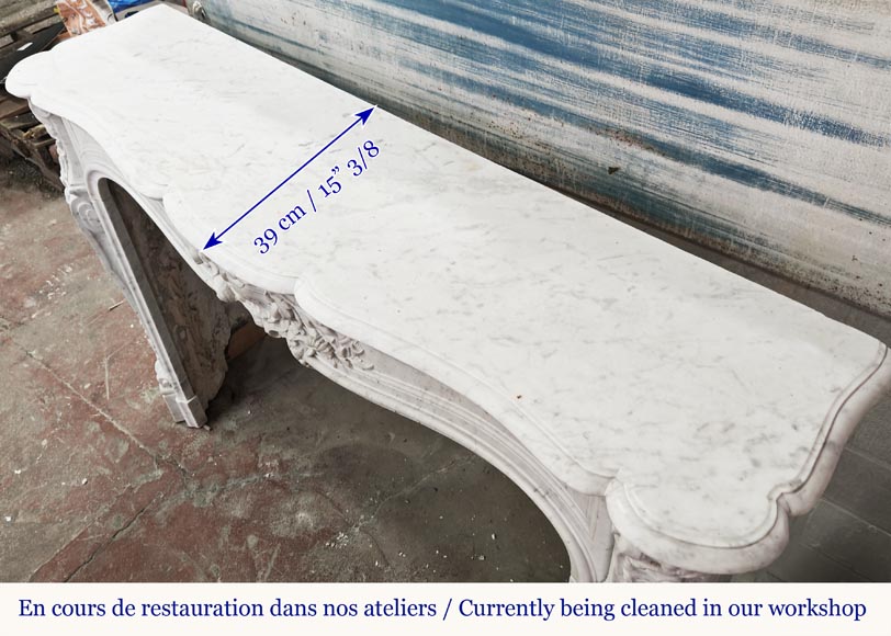 Cheminée de style Louis XV en marbre de Carrare à décor végétal Cheminée de style Louis XV en marbre de Carrare à décor végétal-13