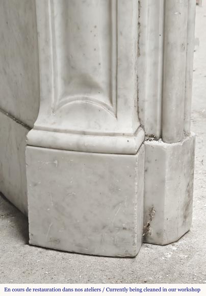 Cheminée style Louis XV en marbre de Carrare décorée d'une coquille Cheminée style Louis XV en marbre de Carrare décorée d'une coquille-5