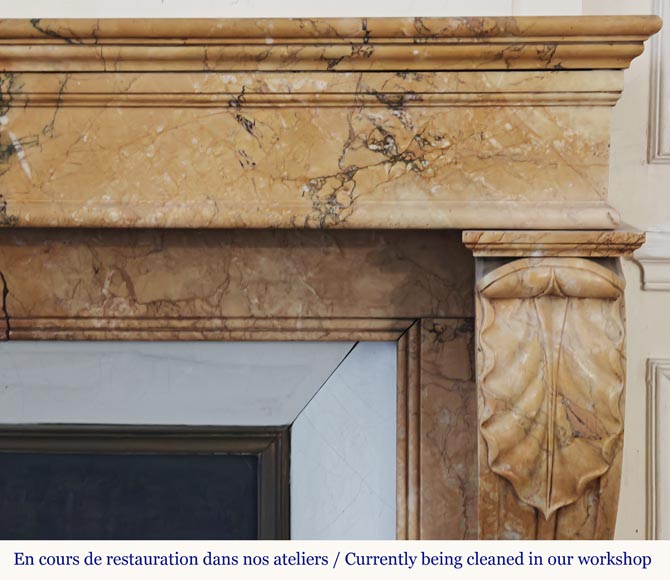 Cheminée patte de lion d'époque Restauration, en marbre Jaune de Sienne Cheminée patte de lion d'époque Restauration, en marbre Jaune de Sienne-7