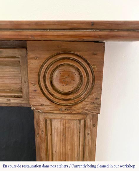 Cheminée de style Louis XVI en bois de sapin et ardoise Cheminée de style Louis XVI en bois de sapin et ardoise-1