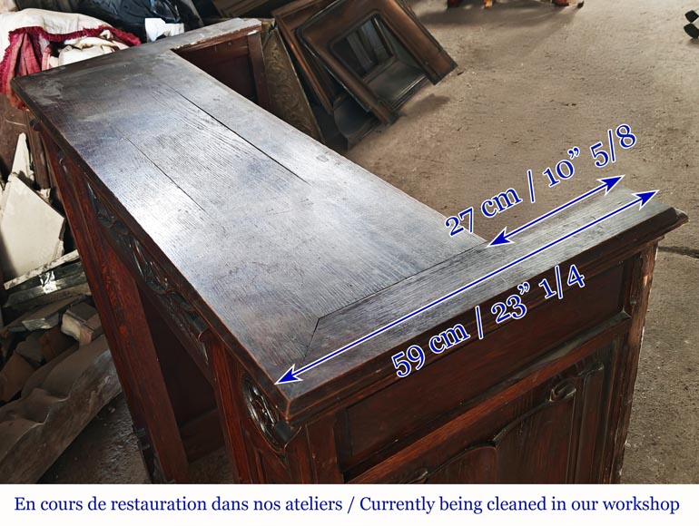 Cheminée de style Néogothique à décor de plis de serviette, en bois de chêne Cheminée de style Néogothique à décor de plis de serviette, en bois de chêne-9