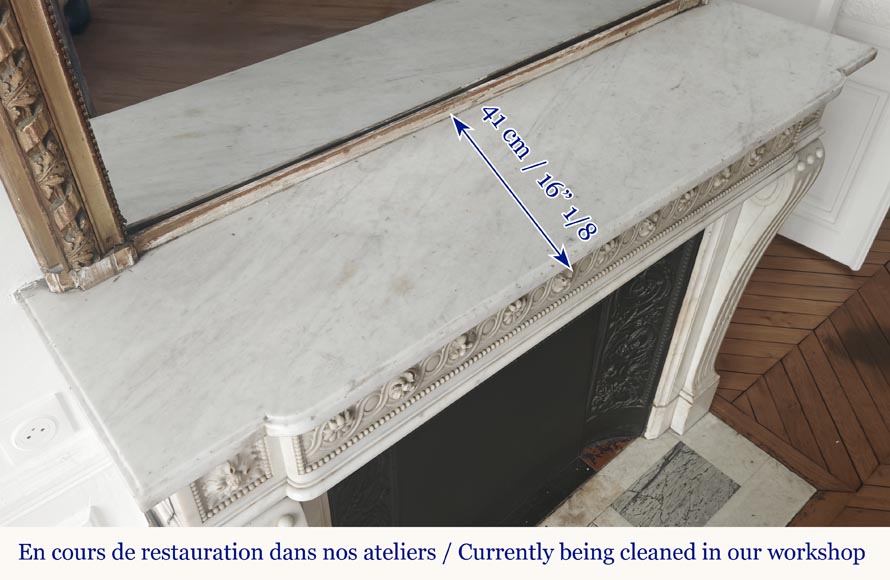 Cheminée de style Louis XVI en marbre de Carrare, à décor de perles et de macarons Cheminée de style Louis XVI en marbre de Carrare, à décor de perles et de macarons-11