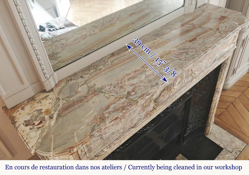 Cheminée de style Louis XVI an angle arrondie, en marbre Sarrancolin Cheminée de style Louis XVI an angle arrondie, en marbre Sarrancolin-8