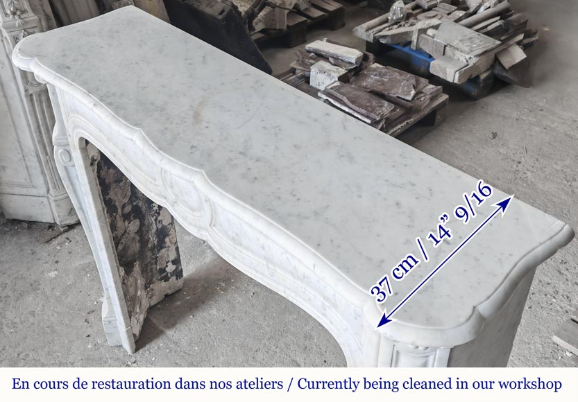 Cheminée de style Louis XV modèle Pompadour, en marbre de Carrare Cheminée de style Louis XV modèle Pompadour, en marbre de Carrare-8