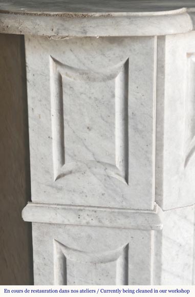 Cheminée de style Louis XV modèle Pompadour, en marbre bleu turquin clair Cheminée de style Louis XV modèle Pompadour, en marbre bleu turquin clair-3