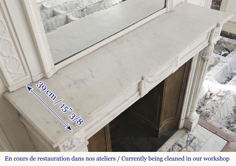 Cheminée de style Louis XVI à demi colonne corinthien, en marbre demi statuaire Cheminée de style Louis XVI à demi colonne corinthien, en marbre demi statuaire-13