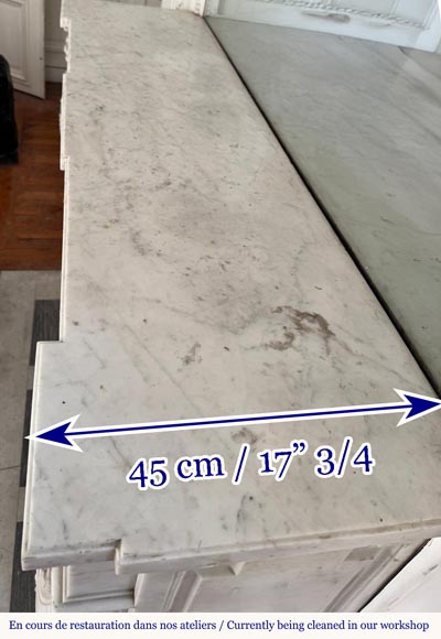 Très belle cheminée de style Louis XVI au très riche décor, sculptée en marbre de Carrare Très belle cheminée de style Louis XVI au très riche décor, sculptée en marbre de Carrare-10