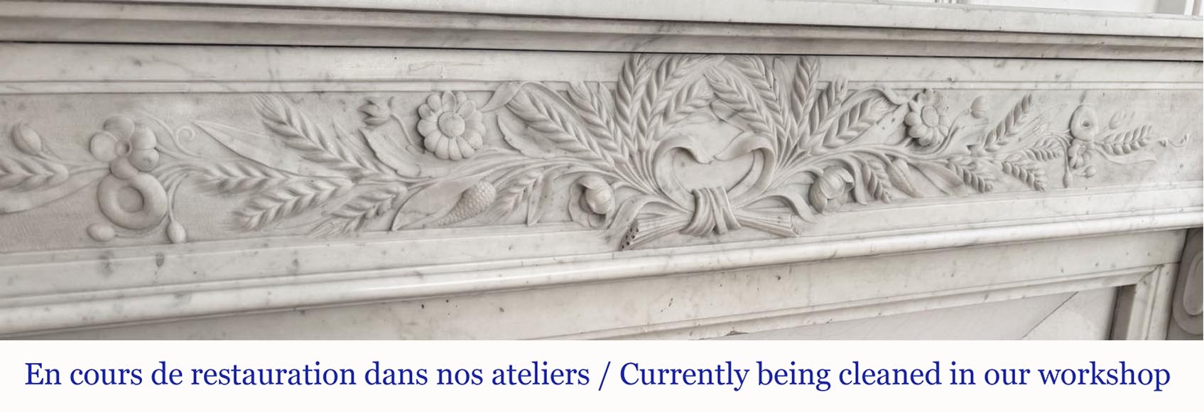 Cheminée de style Louis XVI en marbre de Carrare très sculpté, à décor floral Cheminée de style Louis XVI en marbre de Carrare très sculpté, à décor floral-1