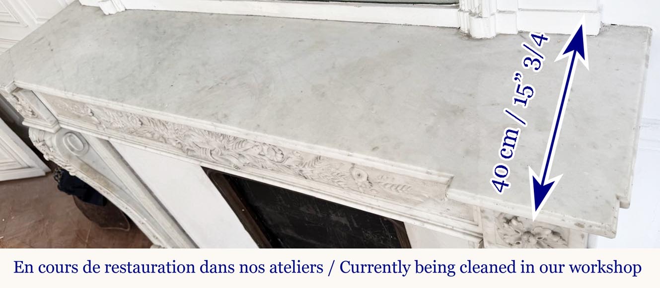 Cheminée de style Louis XVI en marbre de Carrare très sculpté, à décor floral Cheminée de style Louis XVI en marbre de Carrare très sculpté, à décor floral-10