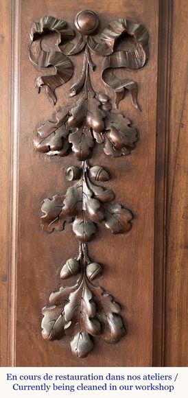 Grande cheminée monumentale en noyer sculpté, décorée d’atlantes et d’un médaillon peint Grande cheminée monumentale en noyer sculpté, décorée d’atlantes et d’un médaillon peint-5