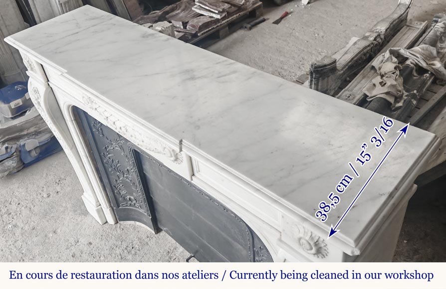 Cheminée de style Napoléon III en marbre demi statuaire décorée d'une guirlande Cheminée de style Napoléon III en marbre demi statuaire décorée d'une guirlande-15