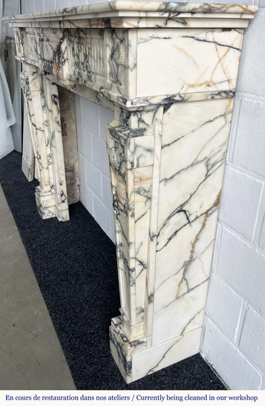 Cheminée de style Louis XVI en marbre Paonazzo, à décor de frise de perle Cheminée de style Louis XVI en marbre Paonazzo, à décor de frise de perle-6