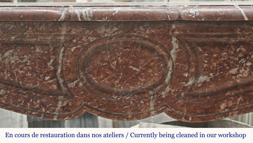 Cheminée de style Louis XV modèle Pompadour, en marbre Campan rouge Cheminée de style Louis XV modèle Pompadour, en marbre Campan rouge-1