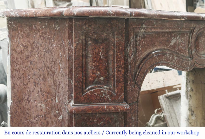 Cheminée de style Louis XV modèle Pompadour, en marbre Campan rouge Cheminée de style Louis XV modèle Pompadour, en marbre Campan rouge-3