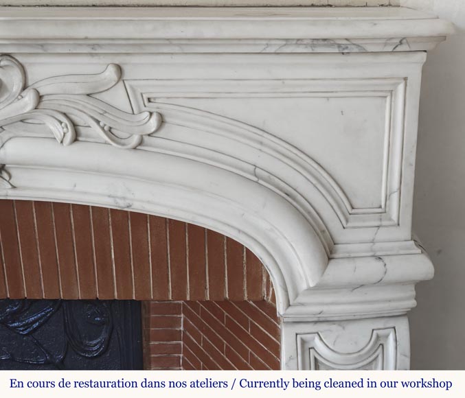 Cheminée de style Régence en marbre demi statuaire Cheminée de style Régence en marbre demi statuaire-9