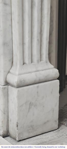 Cheminée de style Louis XVI cannelée, en marbre de Carrare Cheminée de style Louis XVI cannelée, en marbre de Carrare-4