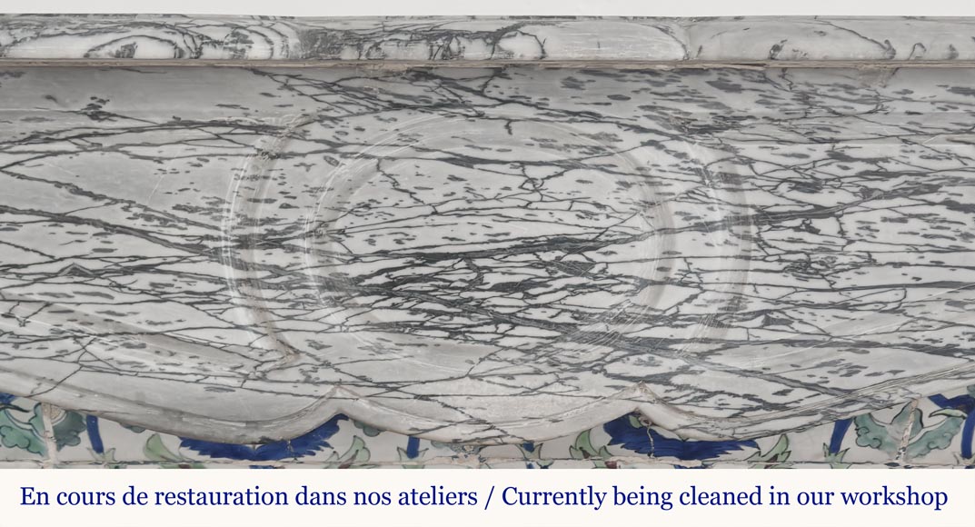 Cheminée de style Louis XV modèle Pompadour, en marbre Bleu Fleuri Cheminée de style Louis XV modèle Pompadour, en marbre Bleu Fleuri-1