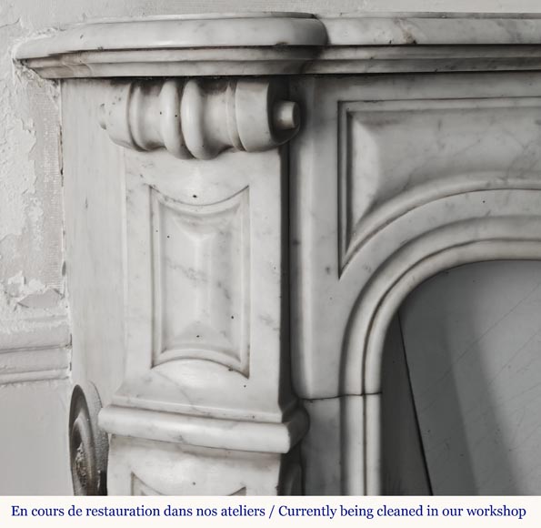 Cheminée de style Louis XV modèle Pompadour, en marbre de Carrare Cheminée de style Louis XV modèle Pompadour, en marbre de Carrare-3