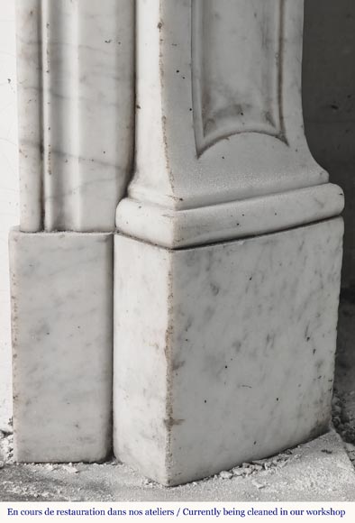 Cheminée de style Louis XV modèle Pompadour, en marbre de Carrare Cheminée de style Louis XV modèle Pompadour, en marbre de Carrare-6