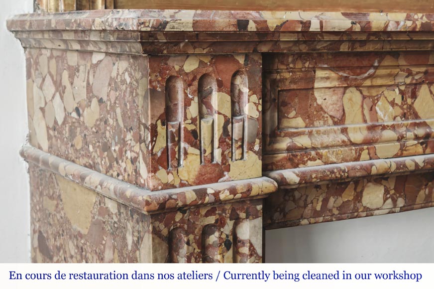 Cheminée cannelée de style Louis XVI, en marbre Brèche d'Alep rouge Cheminée cannelée de style Louis XVI, en marbre Brèche d'Alep rouge-3