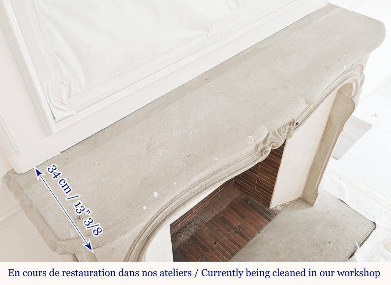 Cheminée de style Louis XV en pierre, décorée d'une coquille Cheminée de style Louis XV en pierre, décorée d'une coquille-10