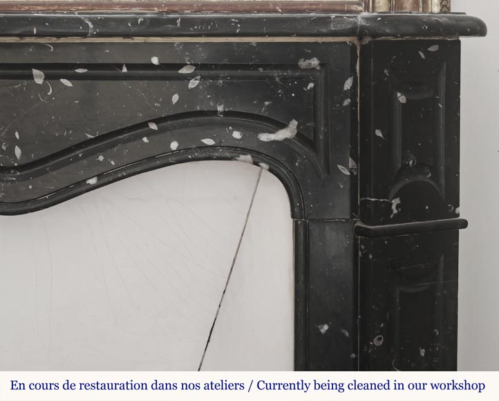 Cheminée de style Louis XV modèle Pompadour en marbre noir moucheté Cheminée de style Louis XV modèle Pompadour en marbre noir moucheté-6