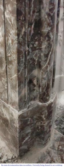 Cheminée de style Louis XIV à boudin, en marbre Rouge Royal Cheminée de style Louis XIV à boudin, en marbre Rouge Royal-4