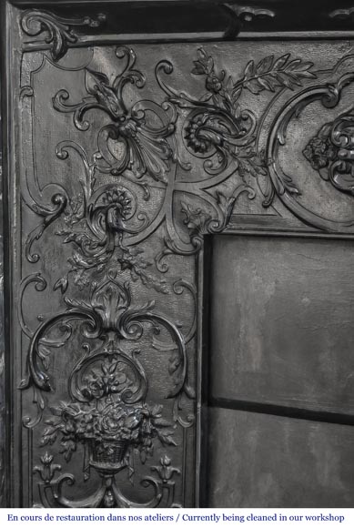 Cheminée de style Louis XIV en marbre noir Marquina très veiné Cheminée de style Louis XIV en marbre noir Marquina très veiné-9