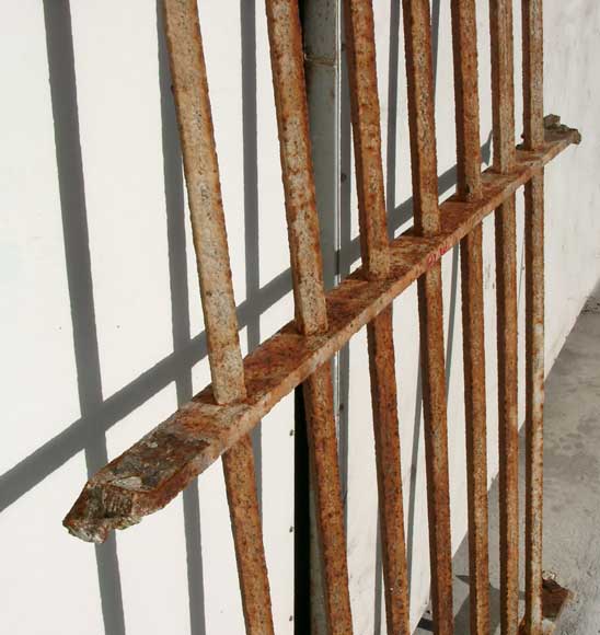 Grille de protection pour fenêtre. Grille de protection pour fenêtre.-2