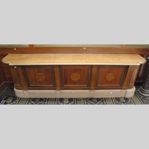 Ancien comptoir de banque