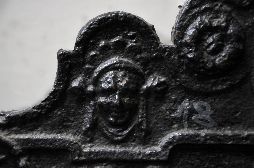 Plaque de cheminée du XVIè siècle au Jugement de Pâris Plaque de cheminée du XVIè siècle au Jugement de Pâris-3