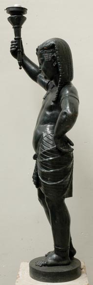 Torchère en fonte à la jeune fille égyptienne Torchère en fonte à la jeune fille égyptienne-8