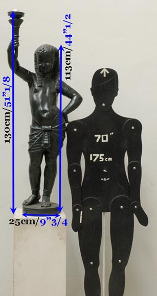 Torchère en fonte à la jeune fille égyptienne Torchère en fonte à la jeune fille égyptienne-10