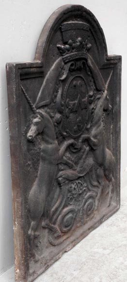 Plaque aux licornes aux armes de Louis Le Peletier de Rosanbo, milieu XVIIIè siècle Plaque aux licornes aux armes de Louis Le Peletier de Rosanbo, milieu XVIIIè siècle-6
