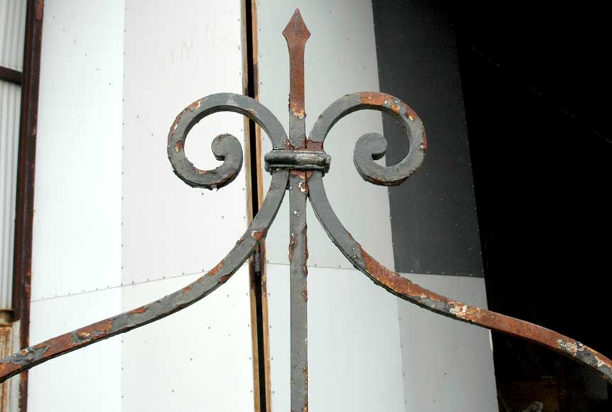 Monture de puits du XIXe siècle Monture de puits du XIXe siècle-1