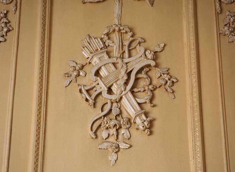 Trumeau d'époque Louis XVI à attributs de musique Trumeau d'époque Louis XVI à attributs de musique-2