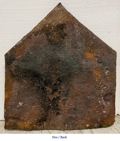 Plaque de cheminée gothique Plaque de cheminée gothique-9