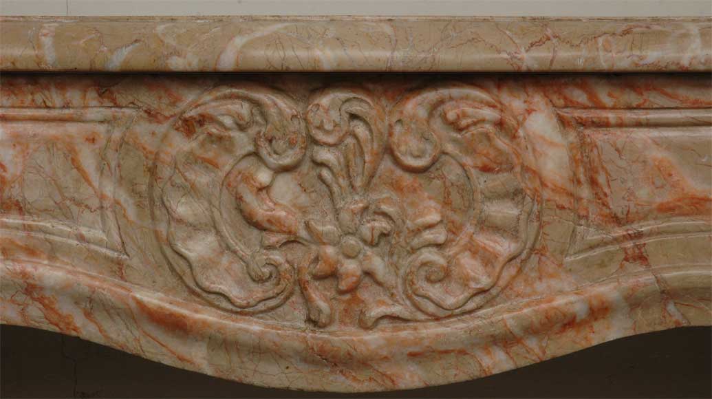 Cheminée de style Louis XV en marbre Cheminée de style Louis XV en marbre-1