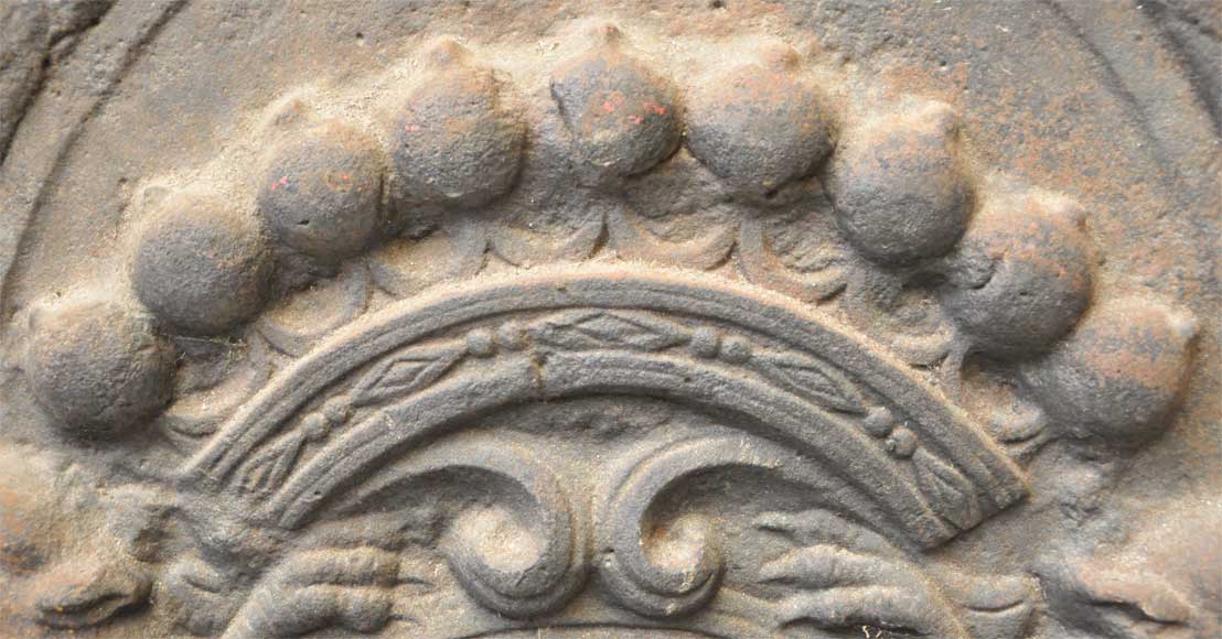 Plaque de cheminée ancienne aux armes de la famille Gaullier de la Selle Plaque de cheminée ancienne aux armes de la famille Gaullier de la Selle-2