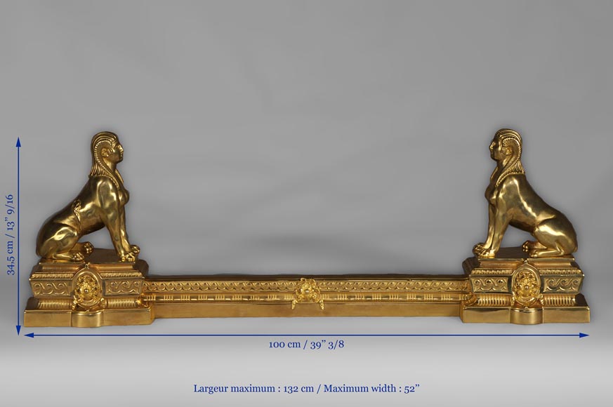 Barre de chenêts ancienne aux sphinges, en bronze redoré Barre de chenêts ancienne aux sphinges, en bronze redoré-7