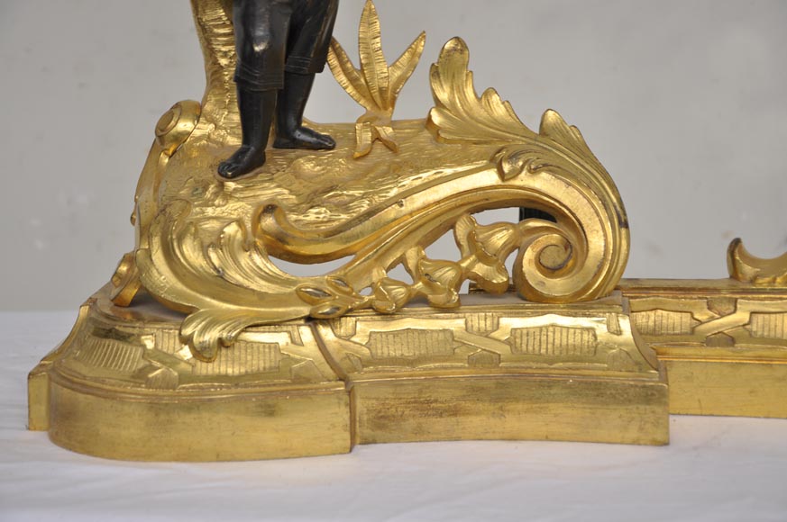 Barre de chenets ancienne en bronze à deux patines aux enfants africains Barre de chenets ancienne en bronze à deux patines aux enfants africains-4